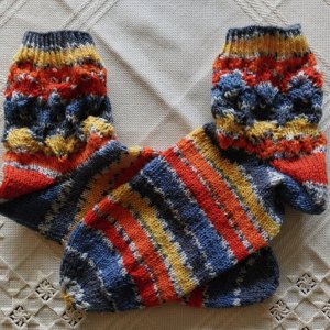 Auf Socken über den Wochenmarkt Ostereier Socken