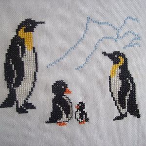 gestickte Pinguine