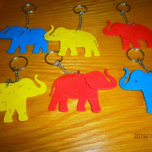 Elefantis aus Moosgummi