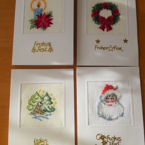 Weihnachtskarten in Kreuzstich