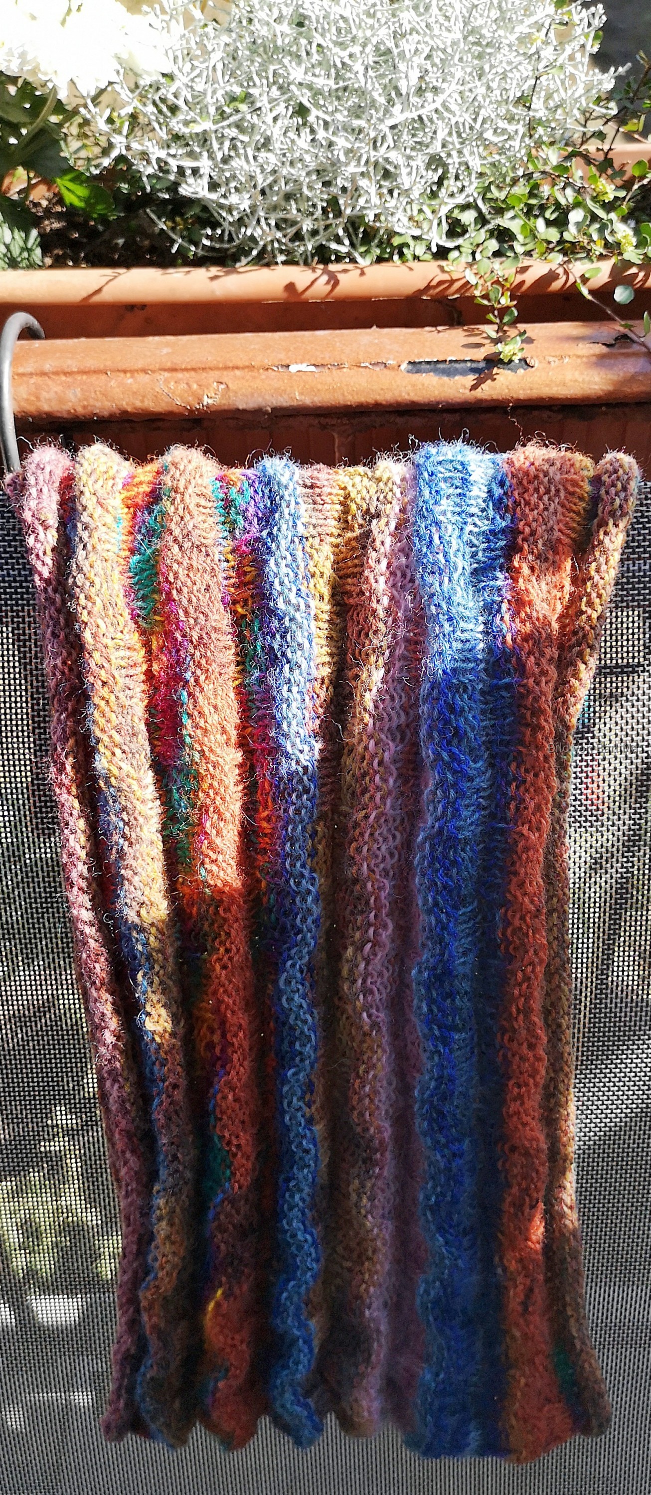 Loop aus Sockenwollresten Querbeet